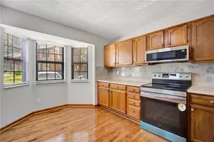 10667 Montgomery Rd, Cincinnati, OH 45242 - Photo 4