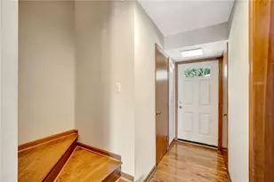 10667 Montgomery Rd, Cincinnati, OH 45242 - Photo 2