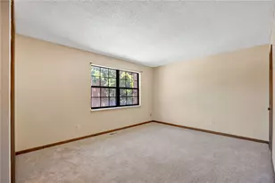 10667 Montgomery Rd, Cincinnati, OH 45242 - Photo 16