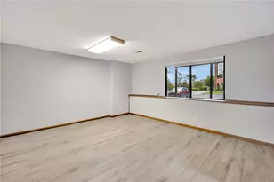 10667 Montgomery Rd, Cincinnati, OH 45242 - Photo 28