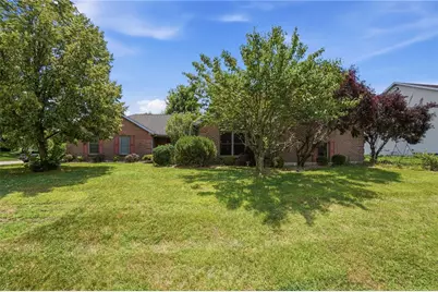 806 Claymore Court, Tipp City, OH 45371 - Photo 2