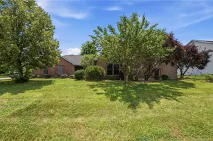806 Claymore Ct, Tipp City, OH 45371 - Photo 1
