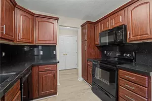 4047 Loyala Chase Ln, Dayton, OH 45424 - Photo 18