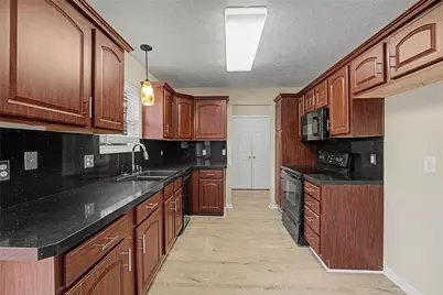 4047 Loyala Chase Lane, Dayton, OH 45424 - Photo 16