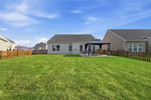 7101 Bluestream Dr, Tipp City, OH 45371 - Photo 36