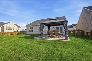 7101 Bluestream Dr, Tipp City, OH 45371 - Photo 38