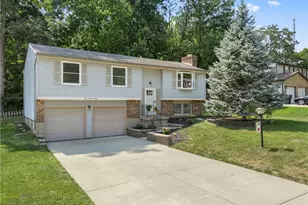 4008 Willow Run Dr, Beavercreek, OH 45430 - Photo 2