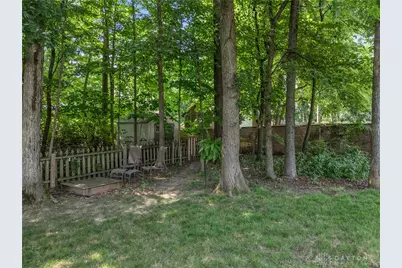 4008 Willow Run Drive, Beavercreek, OH 45430 - Photo 32
