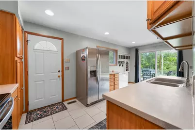 1733 Beaver Creek Lane, Dayton, OH 45429 - Photo 8