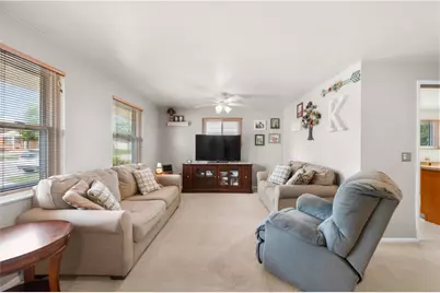 1733 Beaver Creek Lane, Dayton, OH 45429 - Photo 4