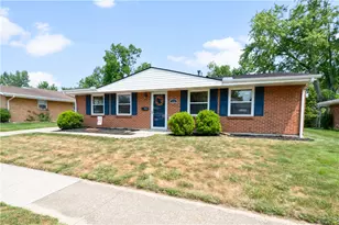 1733 Beaver Creek Ln, Dayton, OH 45429 - Photo 2