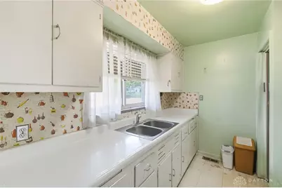 407 Wonderly Avenue, Oakwood, OH 45419 - Photo 10