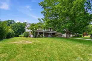 1611 Red Fox Dr, Beavercreek, OH 45432 - Photo 2