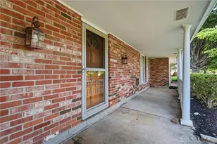 1611 Red Fox Dr, Beavercreek, OH 45432 - Photo 8