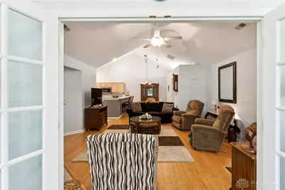 2690 Prestwick Village Circle, Springfield, OH 45503 - Photo 32