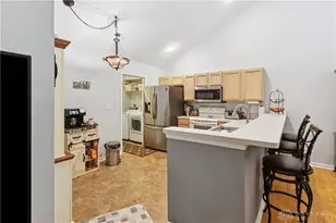 2690 Prestwick Village Cir, Springfield, OH 45503 - Photo 12