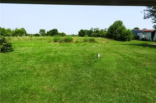 8180 Dog Leg Rd, Butler Twp, OH 45414 - Photo 14
