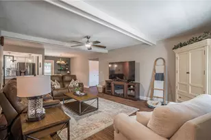 827 Meyers Ct, Vandalia, OH 45377 - Photo 2