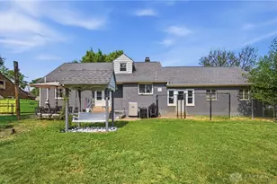 1466 S Central Dr, Beavercreek, OH 45432 - Photo 46