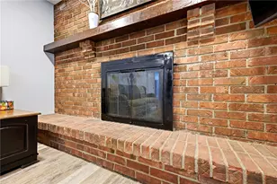 300 Woodlawn Dr, Tipp City, OH 45371 - Photo 8