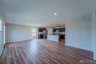 305 Lightfoot Ct, New Carlisle, OH 45344 - Photo 30