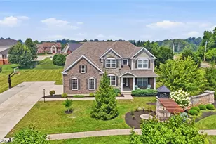 2051 Stonewater Dr, Washington Twp, OH 45458 - Photo 12
