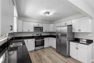 333 Ellenwood Dr, West Carrollton, OH 45449 - Photo 8