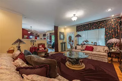 909 Hickory Trail Drive, Wilmington, OH 45177 - Photo 2