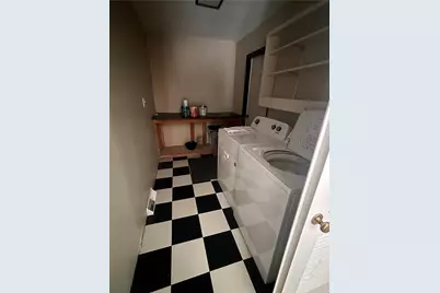 155 Lisa Lane, Yellow Springs Vlg, OH 45387 - Photo 8