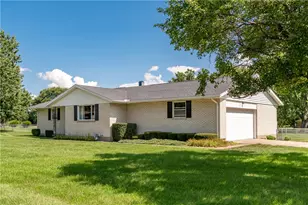 433 Kent Rd, Tipp City, OH 45371 - Photo 2