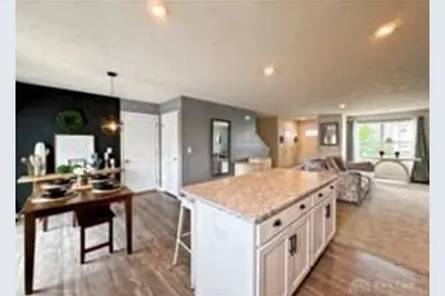 1912 Amelia Way, Moraine, OH 45439 - Photo 2
