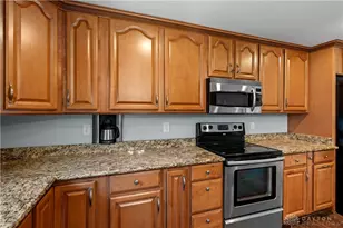 9191 Stephanie St, Centerville, OH 45458 - Photo 12