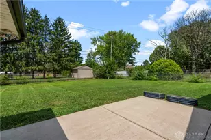 9191 Stephanie St, Centerville, OH 45458 - Photo 8