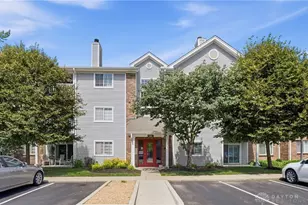 610 Carrington Pl, Loveland, OH 45140 - Photo 2