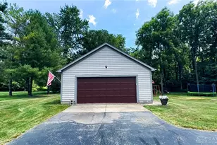 185 Woods Edge Ct, Union Twp, OH 45177 - Photo 4