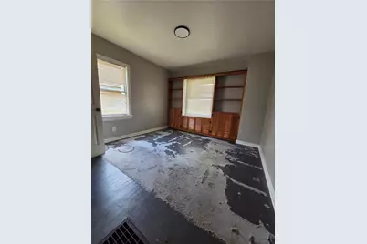 445 E Siebenthaler Avenue, Dayton, OH 45405 - Photo 8