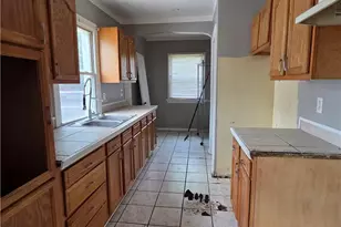 445 E Siebenthaler Ave, Dayton, OH 45405 - Photo 6