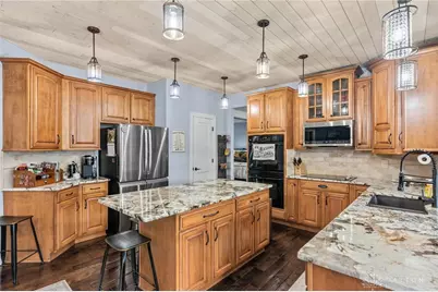 9382 Oak Brook Drive, Clearcreek Twp, OH 45458 - Photo 8