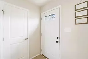 4351 Pimlico Pl, Huber Heights, OH 45424 - Photo 10