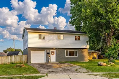 340 S Elm Street, West Carrollton, OH 45449 - Photo 2