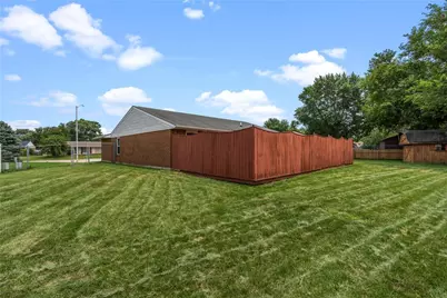8289 Millspring Place, Huber Heights, OH 45424 - Photo 6