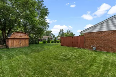 8289 Millspring Place, Huber Heights, OH 45424 - Photo 4