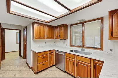 2281 Vienna Parkway, Miami Township, OH 45459 - Photo 12