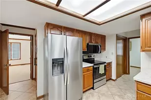 2281 Vienna Pkwy, Miami Township, OH 45459 - Photo 16