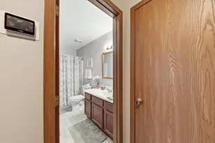 1045 Bradford Dr, Springfield, OH 45503 - Photo 16