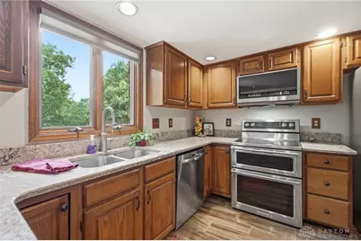 3468 Fairwood Drive, Beavercreek, OH 45432 - Photo 16