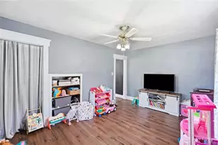 102 W Pike St, Christiansburg, OH 45389 - Photo 24
