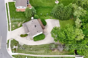 10 Fairway Dr, Springboro, OH 45066 - Photo 42