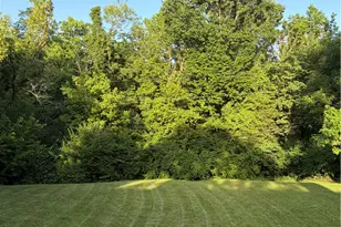 2101 Tullis Dr, Middletown, OH 45042 - Photo 2