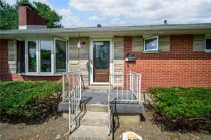 423 Genetta Dr, Miamisburg, OH 45342 - Photo 2